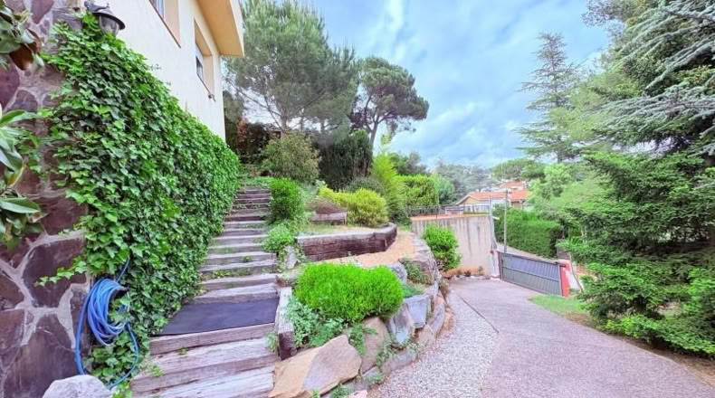 Barcelona - Castellar del Vallès - 935m2