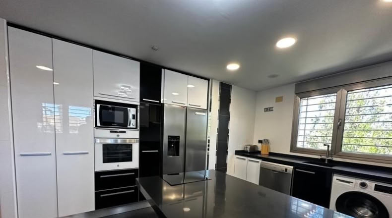 Валенсия - Llíria - 603m2