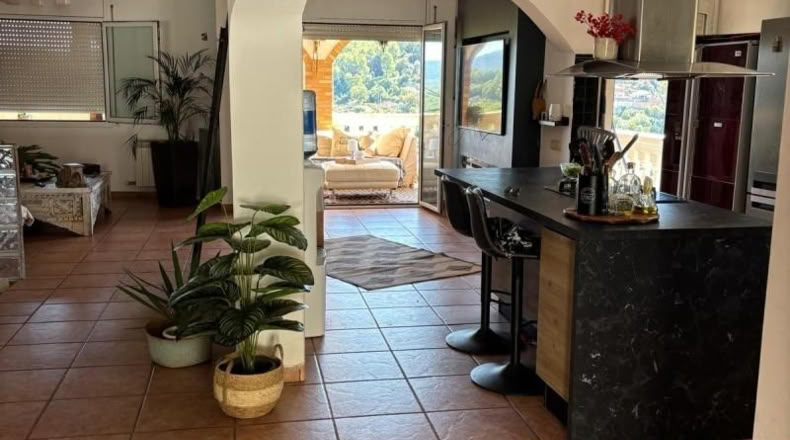 Barcelona - Corbera de Llobregat - 800m2