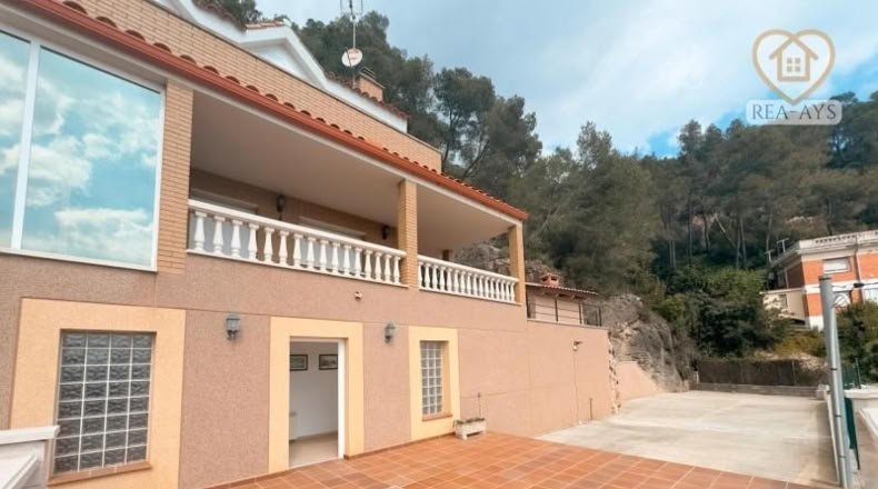 Barcelona - Vallirana - 839m2