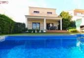 Casa de pueblo en venta en la España, el Vendrell, ref: TR294635 foto