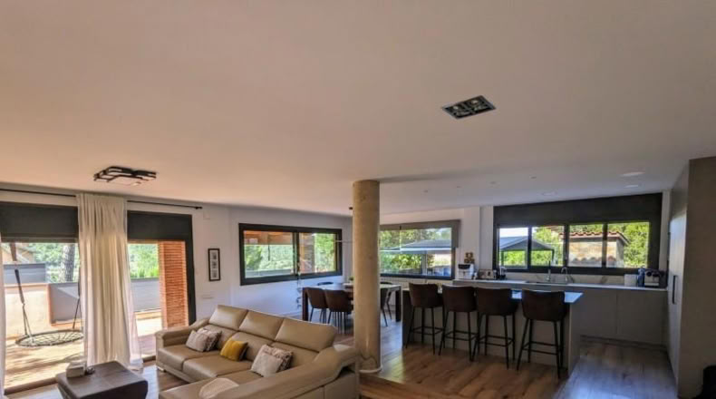 Barcelona - Torrelles de Llobregat - 1300m2