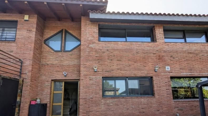 Barcelona - Torrelles de Llobregat - 1300m2