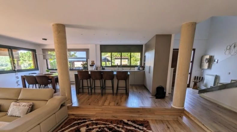 Barcelona - Torrelles de Llobregat - 1300m2