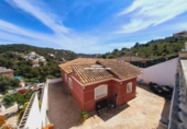Xalet independent amb terreny en venda a la España, Castellet, ref.: TR410099 foto