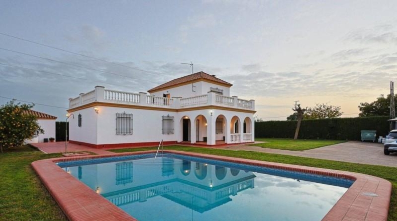 Sevilla - Sanlúcar la Mayor - 5000m2
