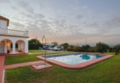 Chalet independiente con terreno en venta en la España, Sanlúcar la Mayor, ref: TR410102 foto