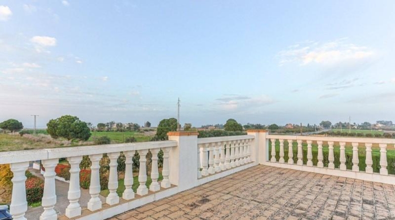 Sevilla - Sanlúcar la Mayor - 5000m2