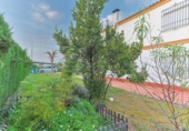 Chalet independiente con terreno en venta en la España, Sanlúcar la Mayor, ref: TR410102 foto