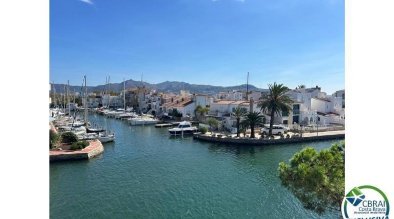 Girona - Кастельо-д'Эмпуриес - 85m2