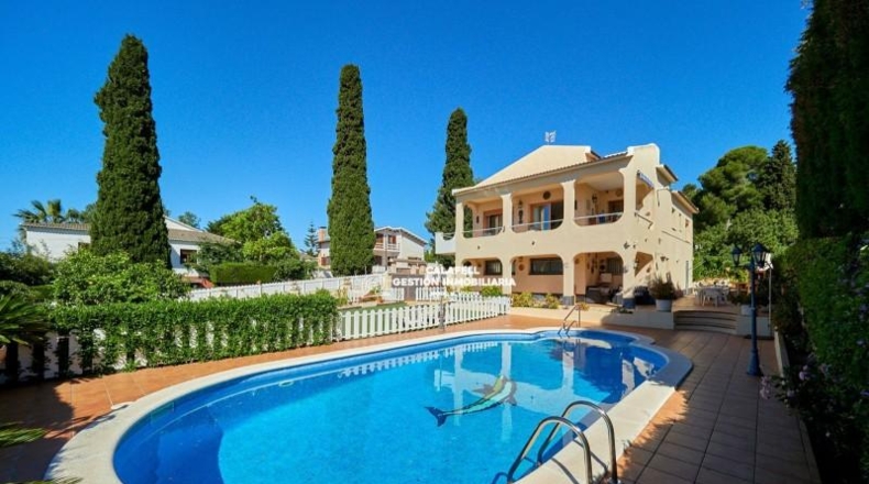 Tarragona - el Vendrell - 771m2