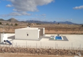 Vil·la amb terreny en venda a el Pinós ref.: TR410108 foto