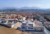 Chalet adosado con terreno en venta en Hondón de las Nieves ref: TR410111 foto
