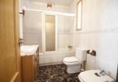 Дом с участком на продажу в городе Baza Фото