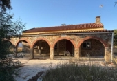 Chalet independiente con terreno en venta en la España, Badajoz, ref: TR410255 foto