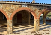 Chalet independiente con terreno en venta en la España, Badajoz, ref: TR410255 foto