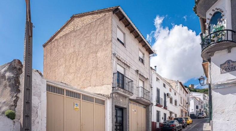 Jaén - Alcalá la Real - 554m2