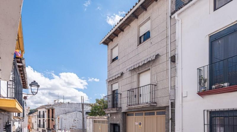 Jaén - Alcalá la Real - 554m2