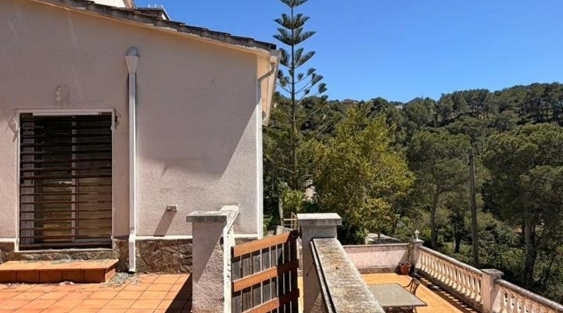 Barcelona - Canyelles - 493m2