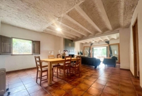 Torrelles de Foix 182&nbsp;м²