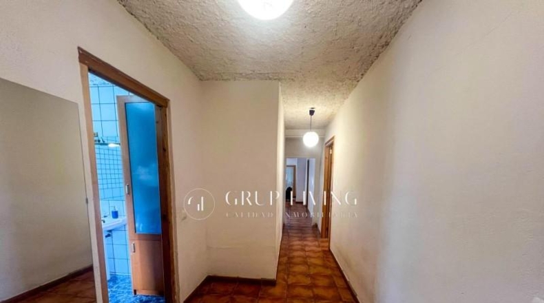 Барселона - Torrelles de Foix - 182m2