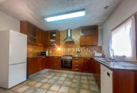 Torrelles de Foix 182&nbsp;м²