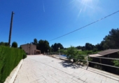 Отдельно стоящий дом с участком на продажу в городе Альманса Фото