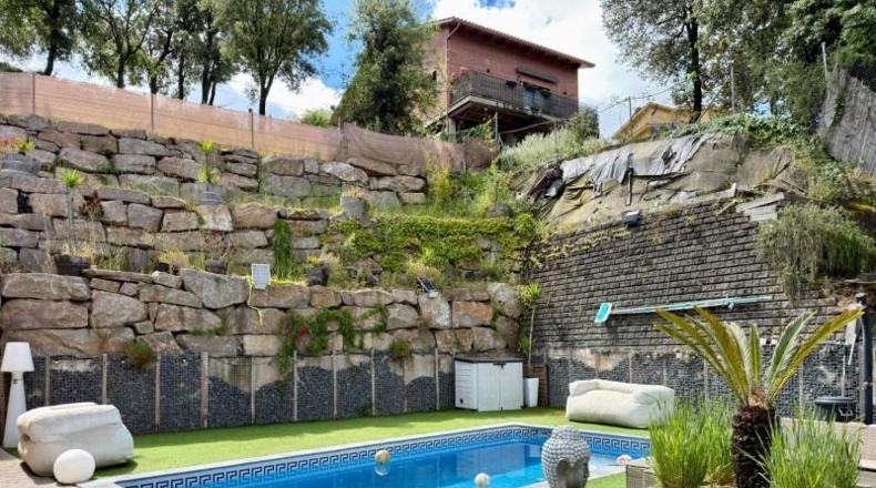 Барселона - Sant Pere de Vilamajor - 588m2