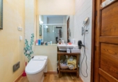 Дом с участком на продажу в городе Purchil Фото