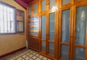 Дом с участком на продажу в городе Purchil Фото