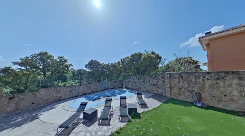 Community of Madrid - Miraflores de la Sierra - 246m2