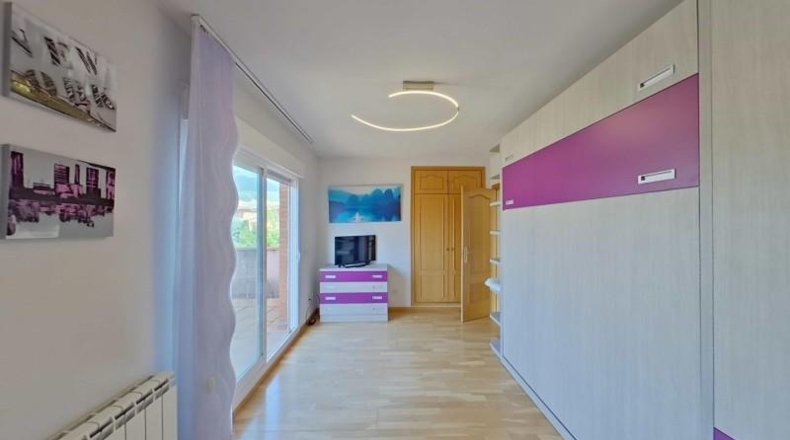 Community of Madrid - Miraflores de la Sierra - 246m2