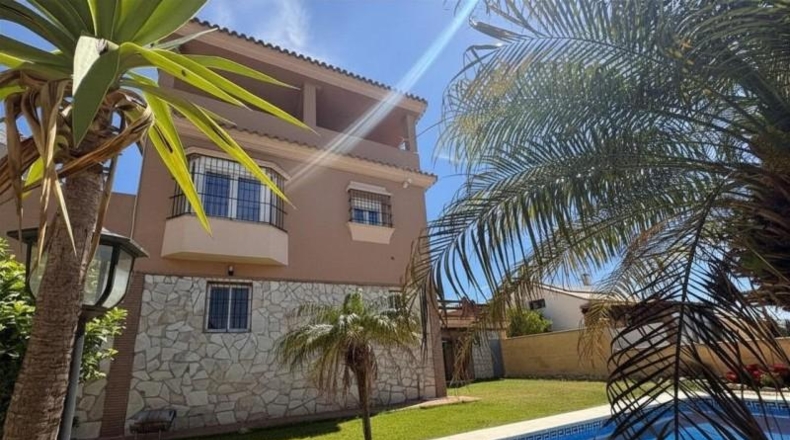 Cadiz - Algeciras - 592m2