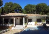 Xalet independent amb terreny en venda a la España, Oriola, ref.: TR345742 foto