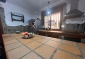 Дом с участком на продажу в городе Альхесирас Фото