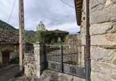 Xalet independent amb terreny en venda a la España, Proaza, ref.: TR347717 foto