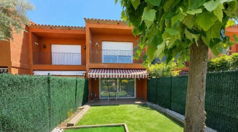 Жирона - Torroella de Fluvià - 94m2