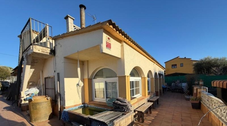 Жирона - Llagostera - 550m2