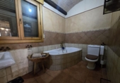 Chalet independiente con terreno en venta en la España, Villamediana de Iregua, ref: TR411373 foto