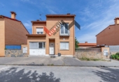 Chalet adosado con terreno en venta en Oropesa ref: TR410475 foto