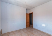 Chalet adosado con terreno en venta en Oropesa ref: TR410475 foto