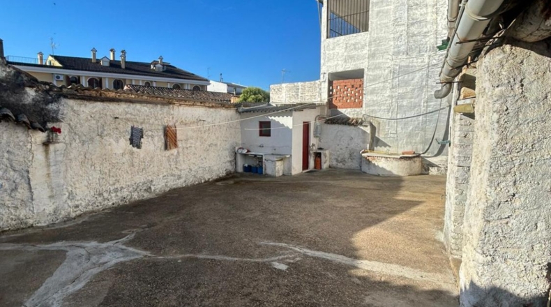 Badajoz - Navalvillar de Pela - 348m2