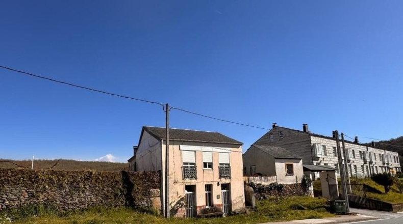 Orense - Viana do Bolo - 278m2