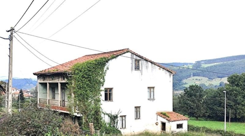 Кантабрия - Santa María de Cayón - 1440m2