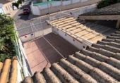 Отдельно стоящий дом с участком на продажу в городе Los Alcázares Фото