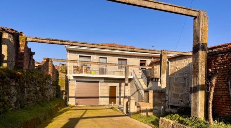 Orense - Xinzo de Limia - 325m2