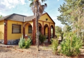 Chalet independiente con terreno en venta en la España, Villafranca de los Caballeros, ref: TR152259 foto