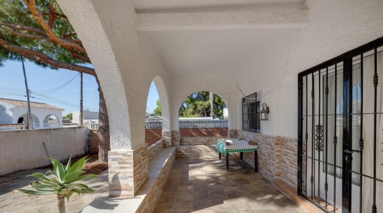 Alicante - Torrevieja - 713m2