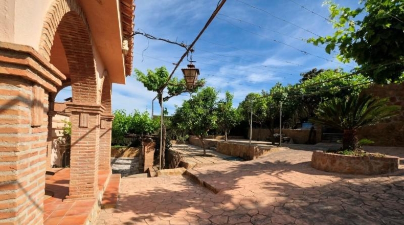 Granada - Almuñécar - 1800m2