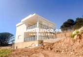 Xalet independent amb terreny en venda a la España, Torrent, ref.: TR344281 foto
